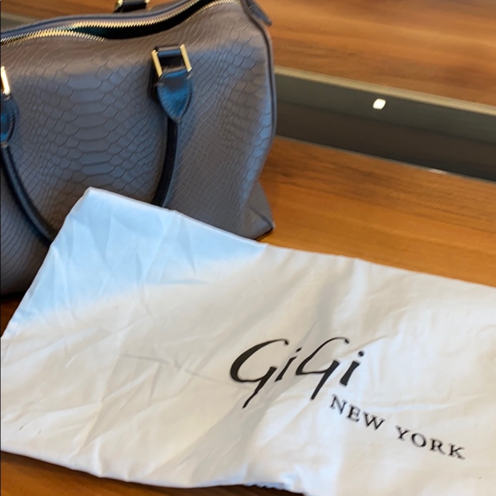 GIGI NEW YORK TAUPE BROWN SKIN HANDBAG.
